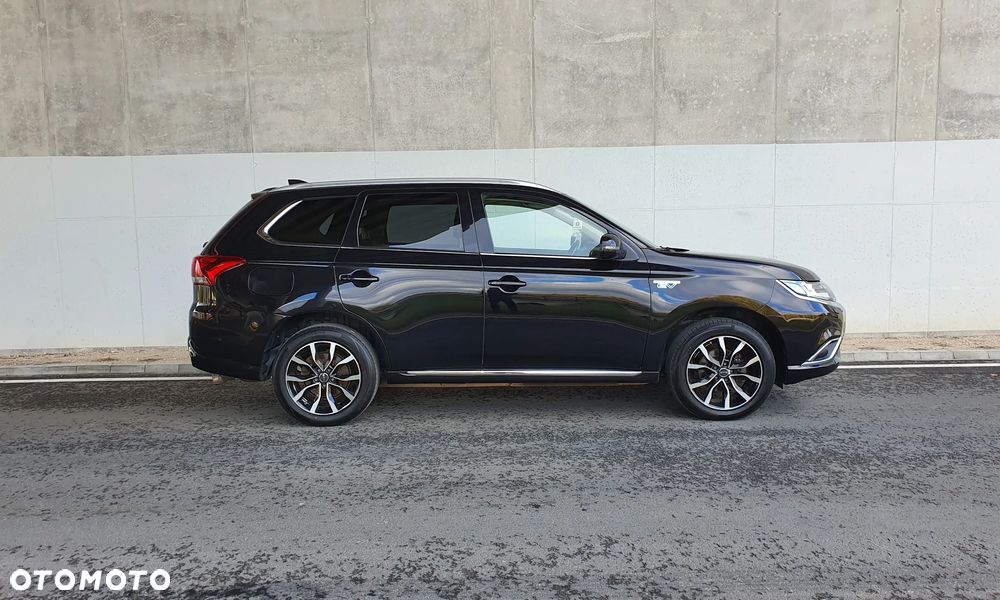 Mitsubishi Outlander Instyle NAVI - 8