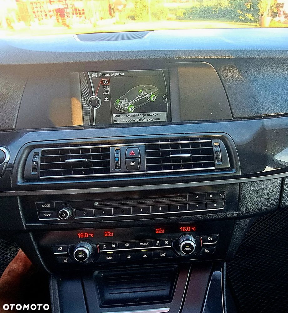 BMW Seria 5 520d Efficient Dynamics - 9