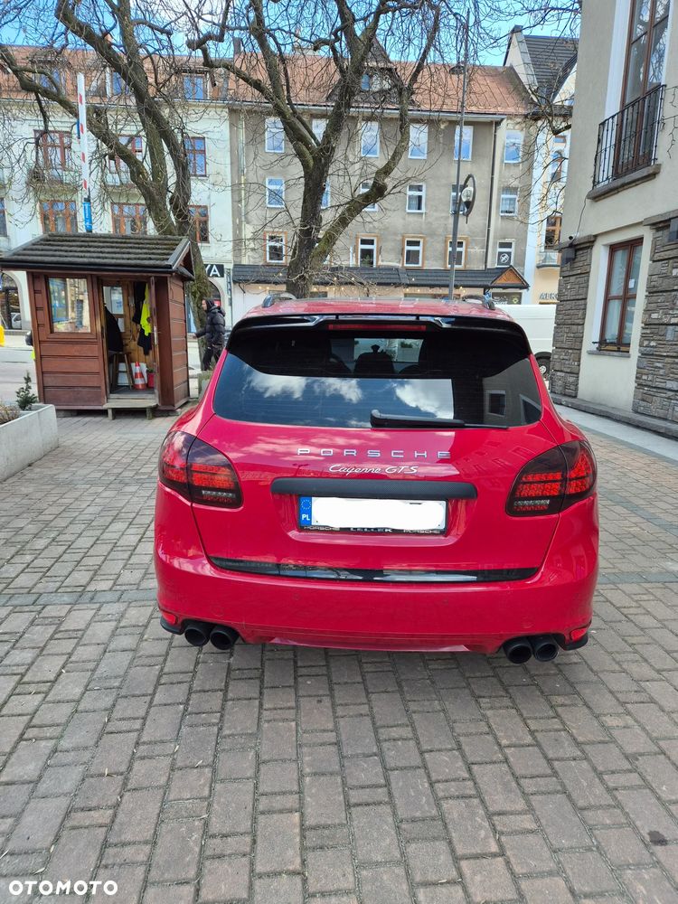 Porsche Cayenne - 2
