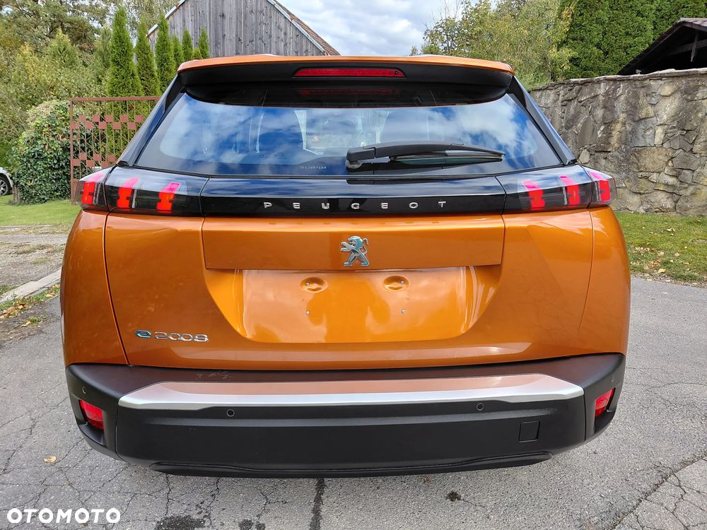 Peugeot 2008 - 4