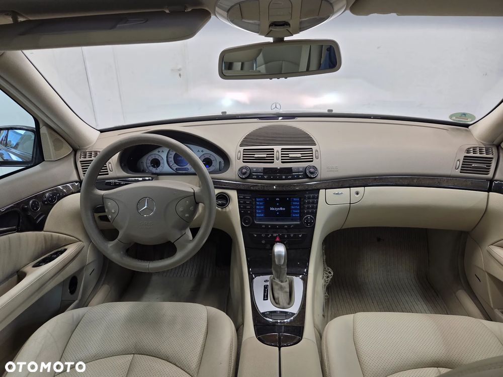 Mercedes-Benz Klasa E 320 CDI T Avantgarde - 21