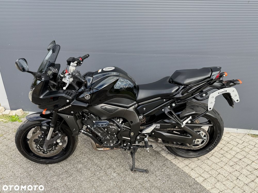 Yamaha FZ - 19