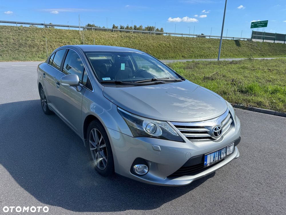 Toyota Avensis 1.8 Premium - 2