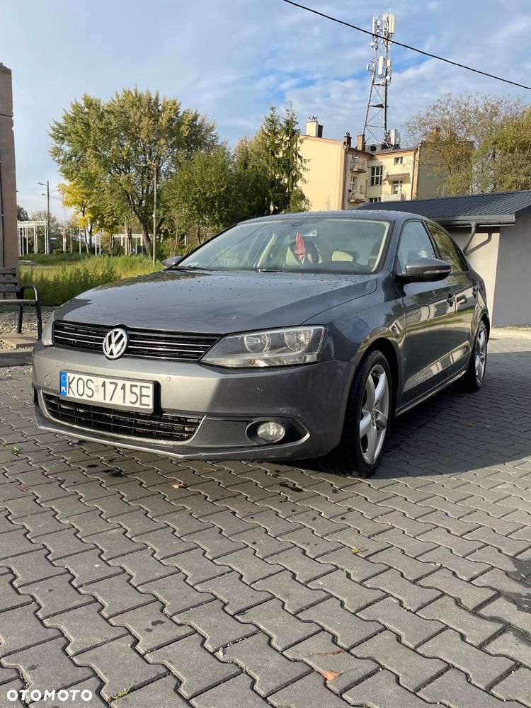 Volkswagen Jetta 1.6 TDI Highline - 6