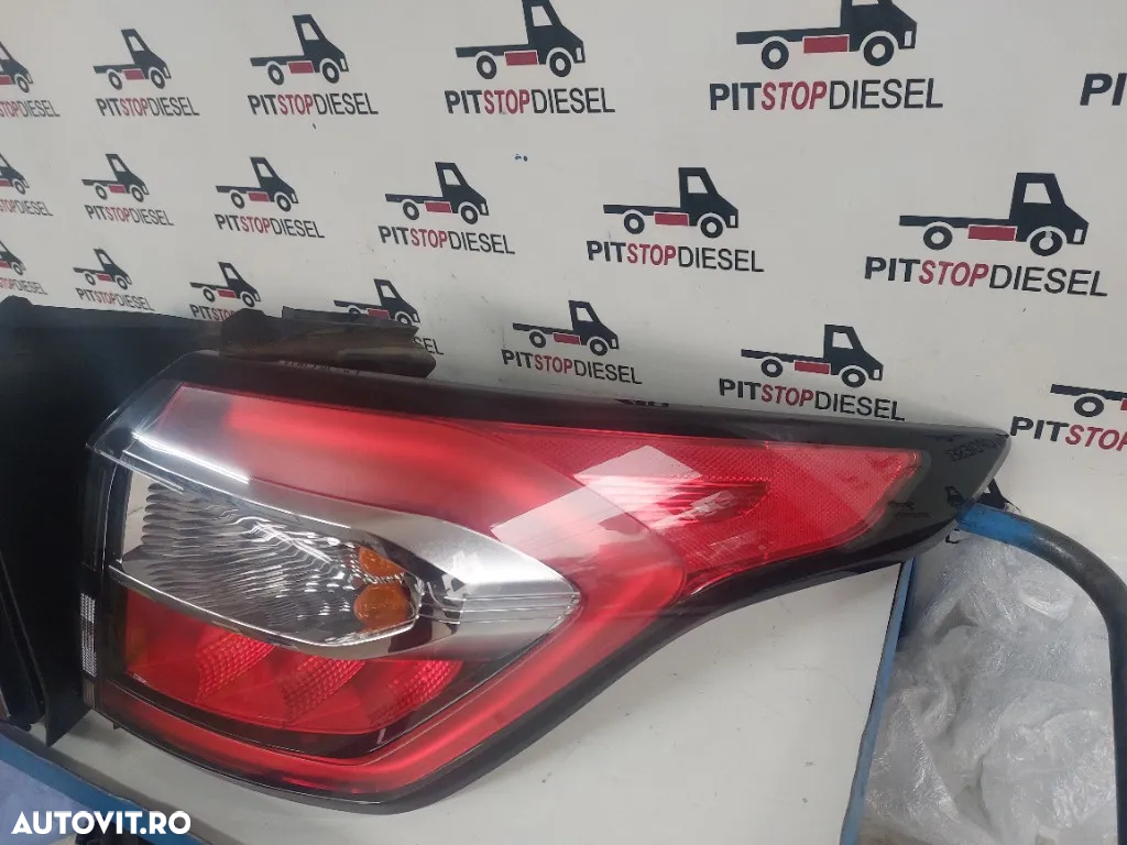 Stop stanga dreapta ford kuga 2 2014 2015 2016 2017 2018 2019  GV4113405AF  GV4113404AE - 2