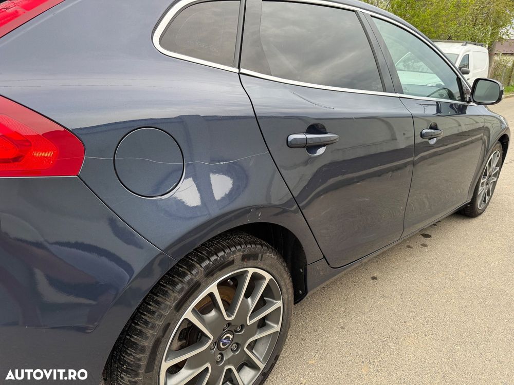 Volvo V40 D4 VEA Summum - 11