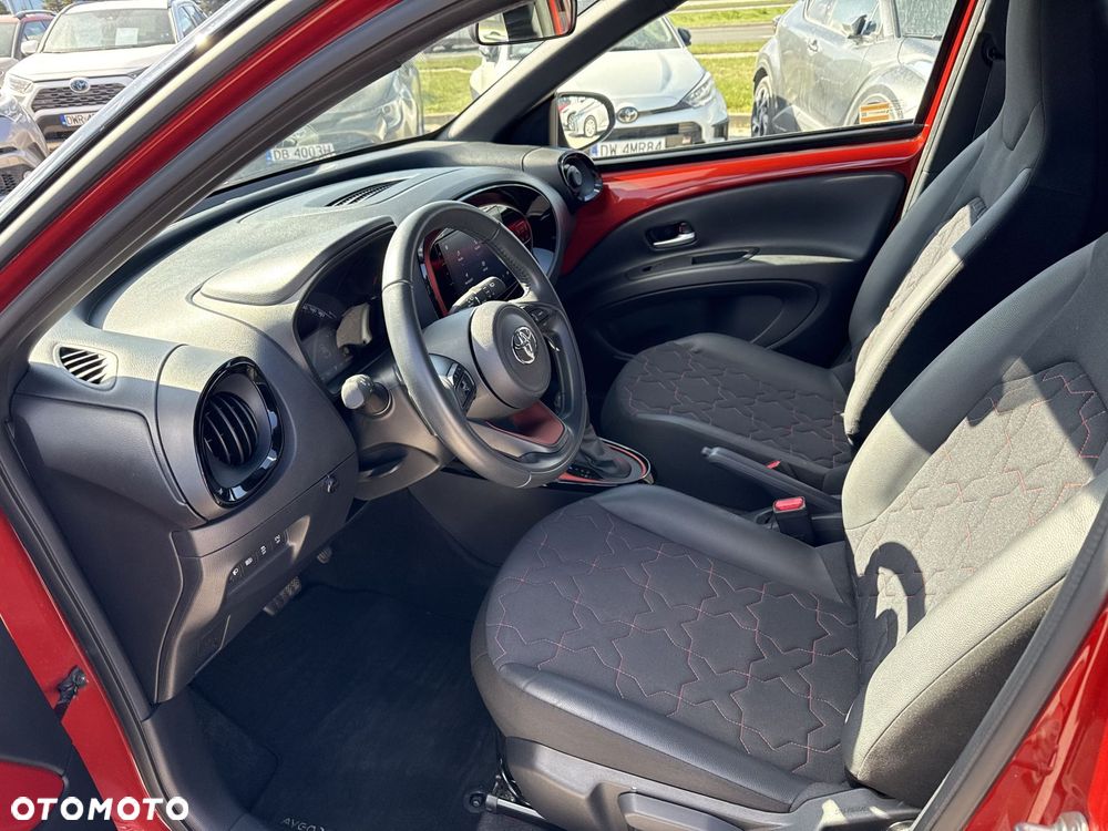 Toyota Aygo X - 10