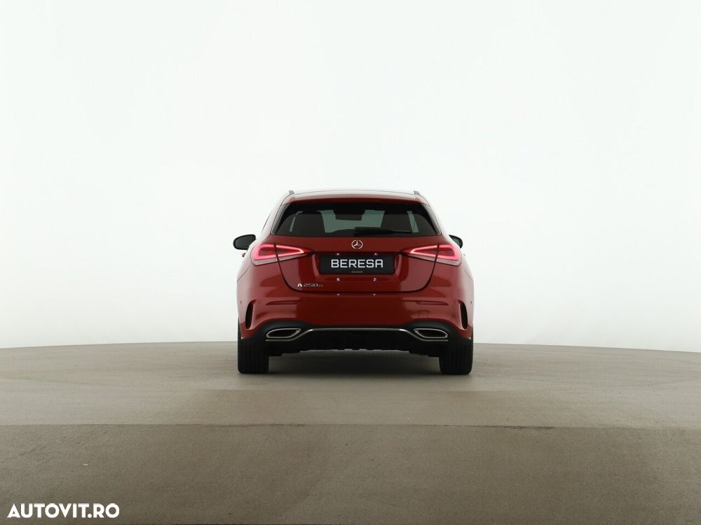 MERCEDES-BENZ A-Class 2022 — imagine 4