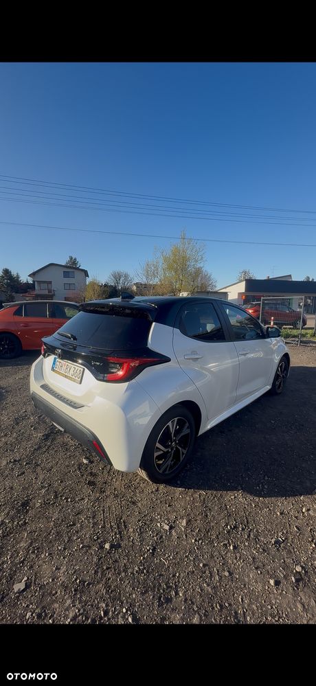 Toyota Yaris Hybrid 1.5 Executive - 5