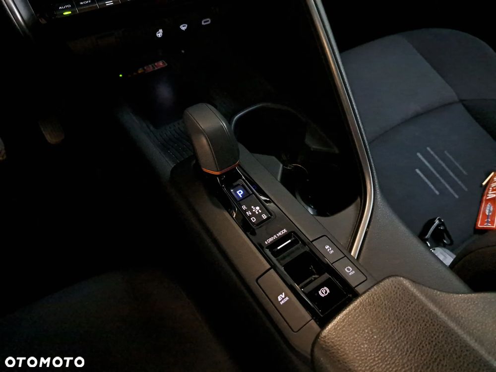 Toyota C-HR - 7