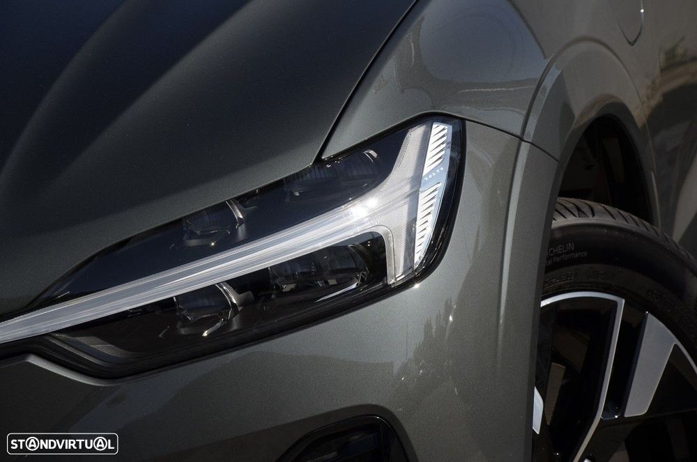 Volvo XC 60 2.0 T6 PHEV Plus Dark - 6
