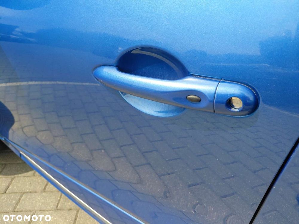 Renault Clio - 9