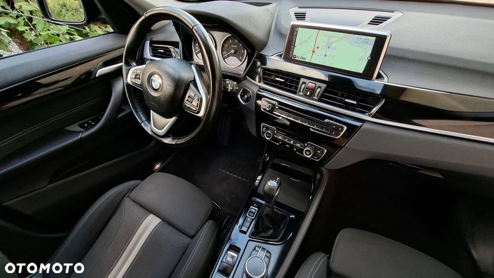 BMW X1 xDrive18d xLine - 26