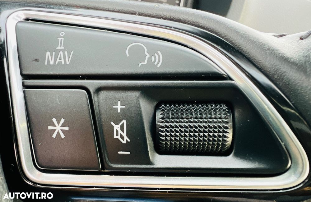 Audi A3 2.0 TFSI Quattro S tronic Sport - 9