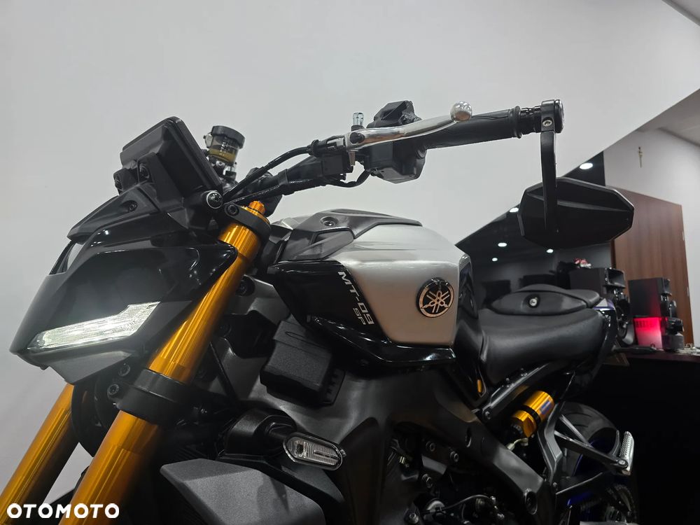 Yamaha MT - 19