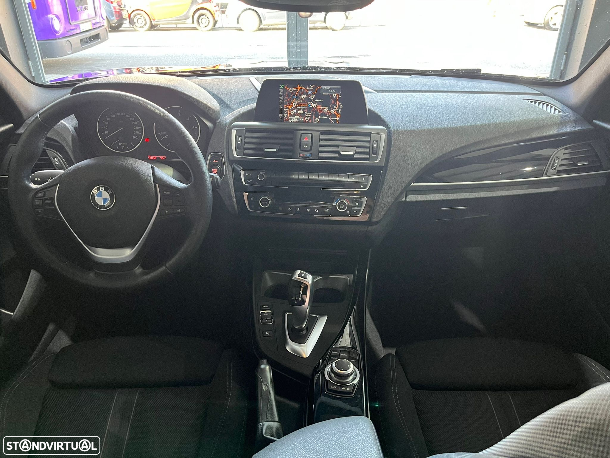 BMW 118 d Aut. Sport Line - 9