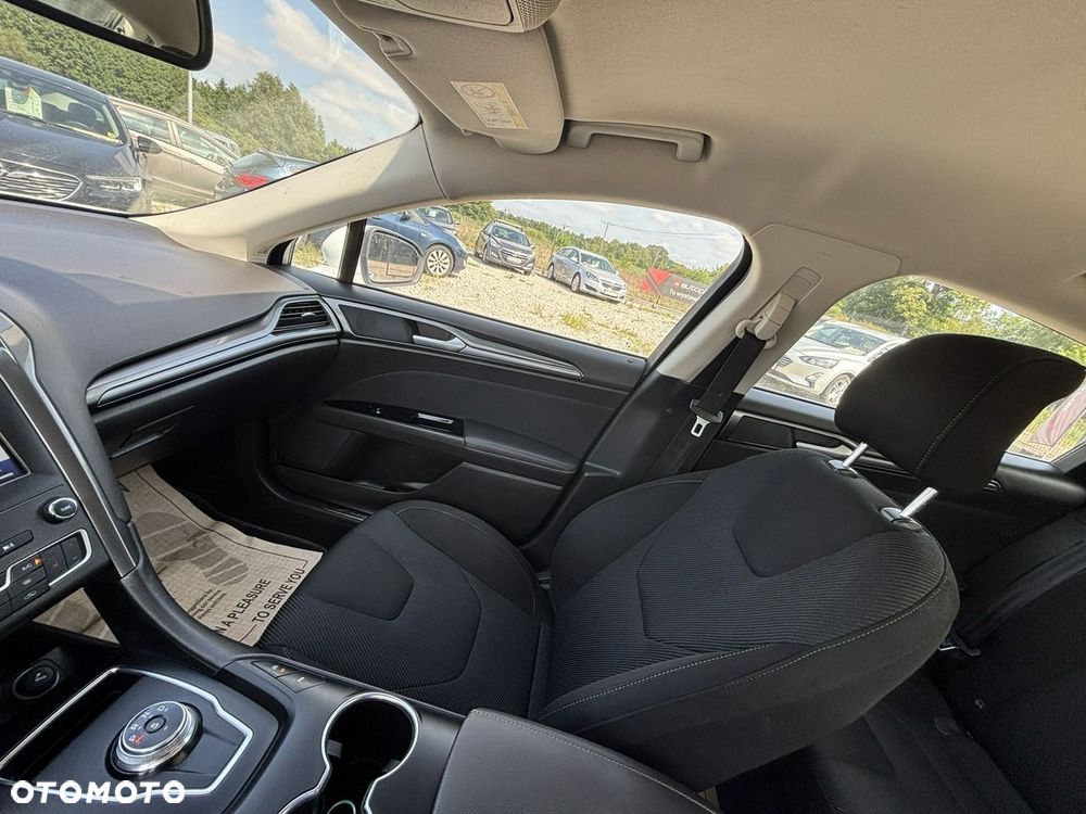 Ford Mondeo - 29