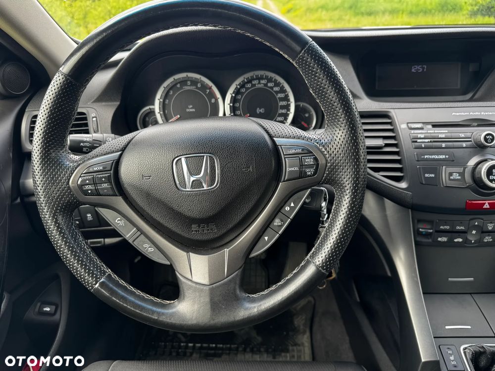 Honda Accord 2.0 Lifestyle - 11