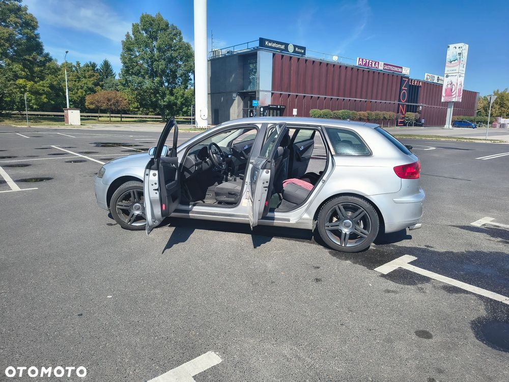Audi A3 Sportback - 15