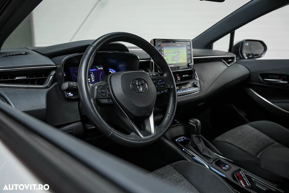 Toyota Corolla 1.8 HSD Business - 7