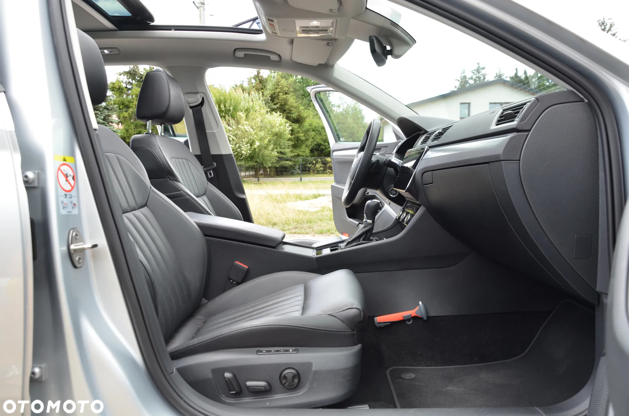 Skoda Superb 2.0 TDI L&K DSG - 23