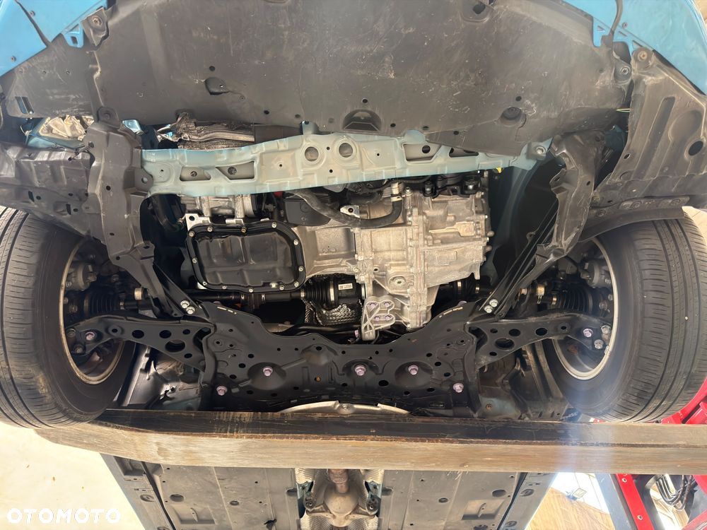 Toyota Prius - 16