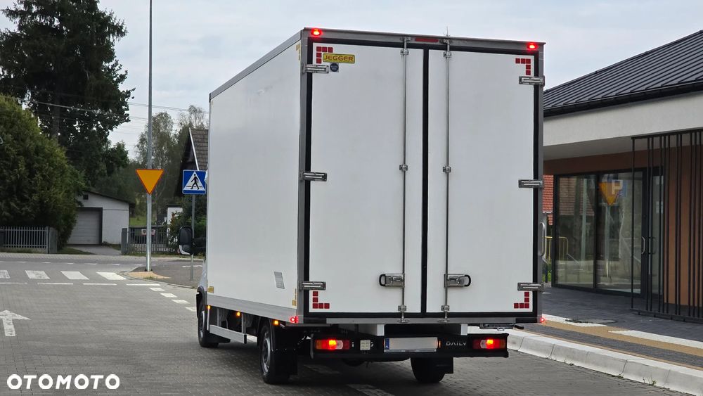 Iveco ❗️❗️DAILY 3.0 180KM 35S18 ❗️❗️ZABUDOWA JEGGER 10 PALET / KONTENER 5M / PODUSZKI PNEUMATYCZNE / SKRZYNIA MANUALNA / NAWIGACJA / TEMPOMAT ADAPTACYJNY / KABINA SYPIALNIANA / LEKKI KONTENER / WERSJA WZMOCNIONA / SALON POLSKA / FULL LED / RAMA / MAKSYMALNA OPCJA WYPOSAŻENIA❗❗ STAN - JAK NOWY ❗️ - 21