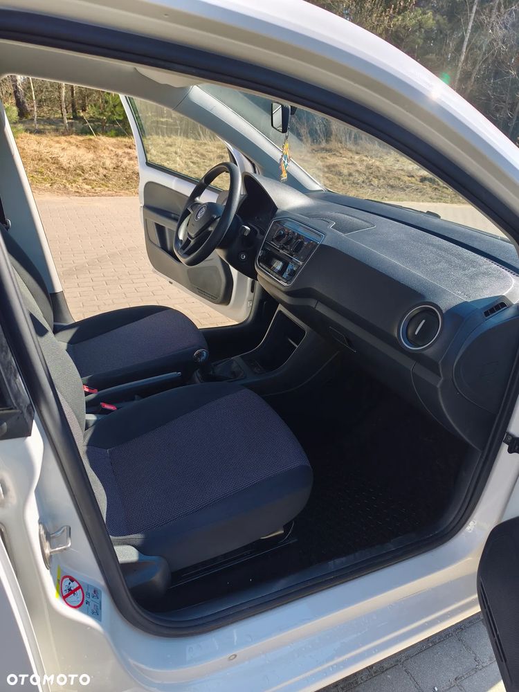 Volkswagen up! Standard - 8