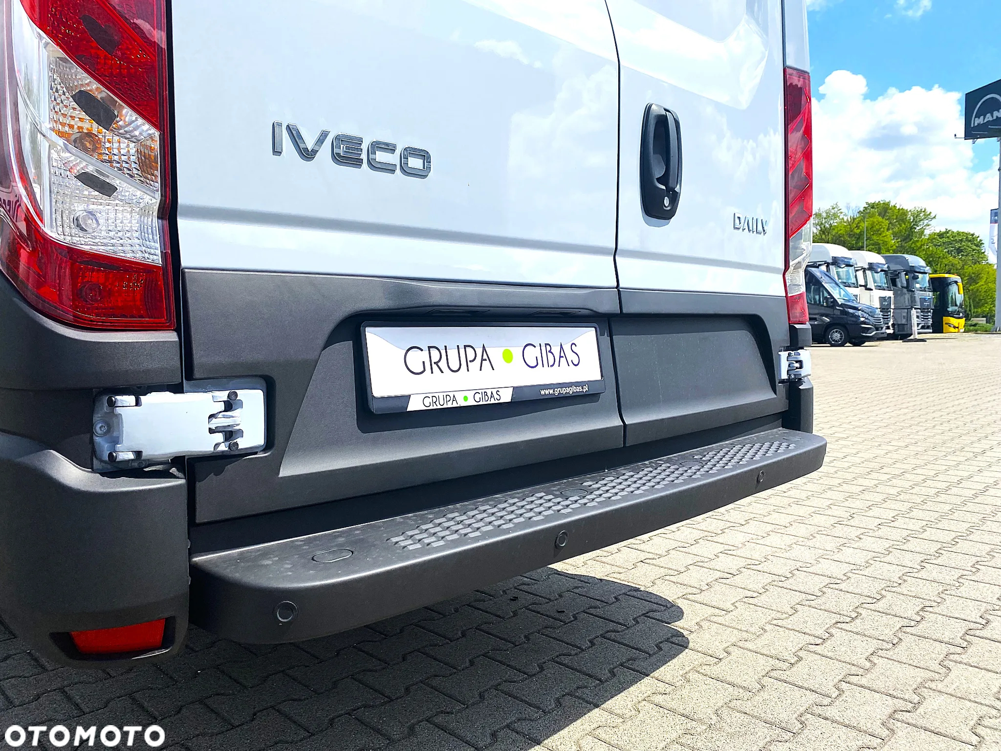 Iveco Daily 35S18HA8 V 3.0 Diesel 180 KM AT 8 L4H3 - 11