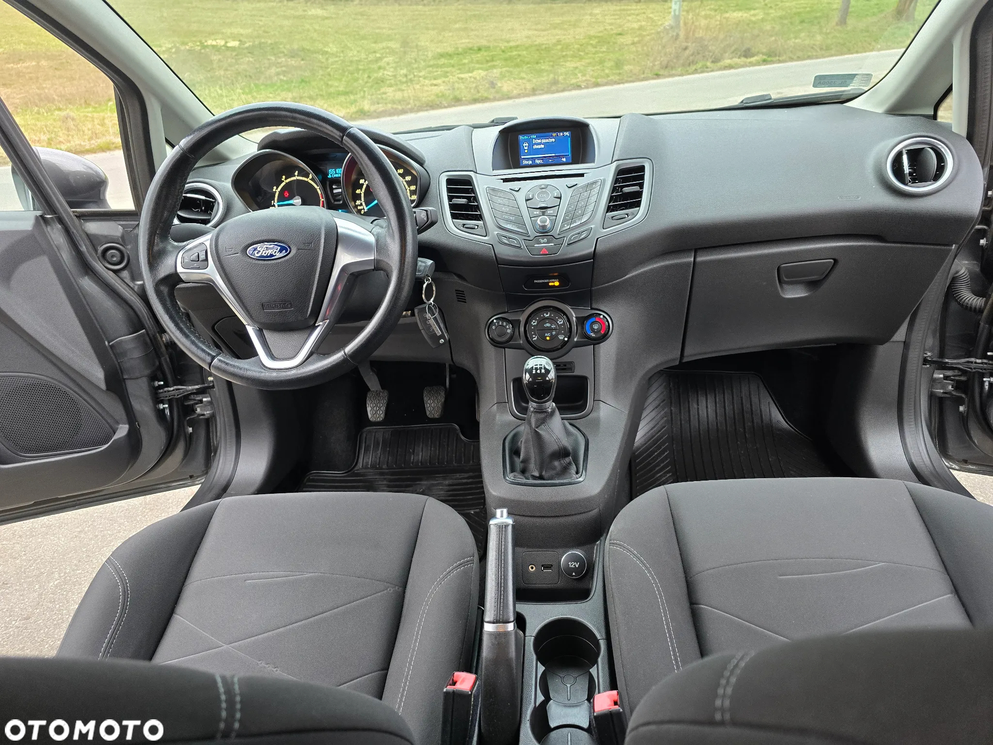 Ford Fiesta 1.0 EcoBoost Platinium X - 26