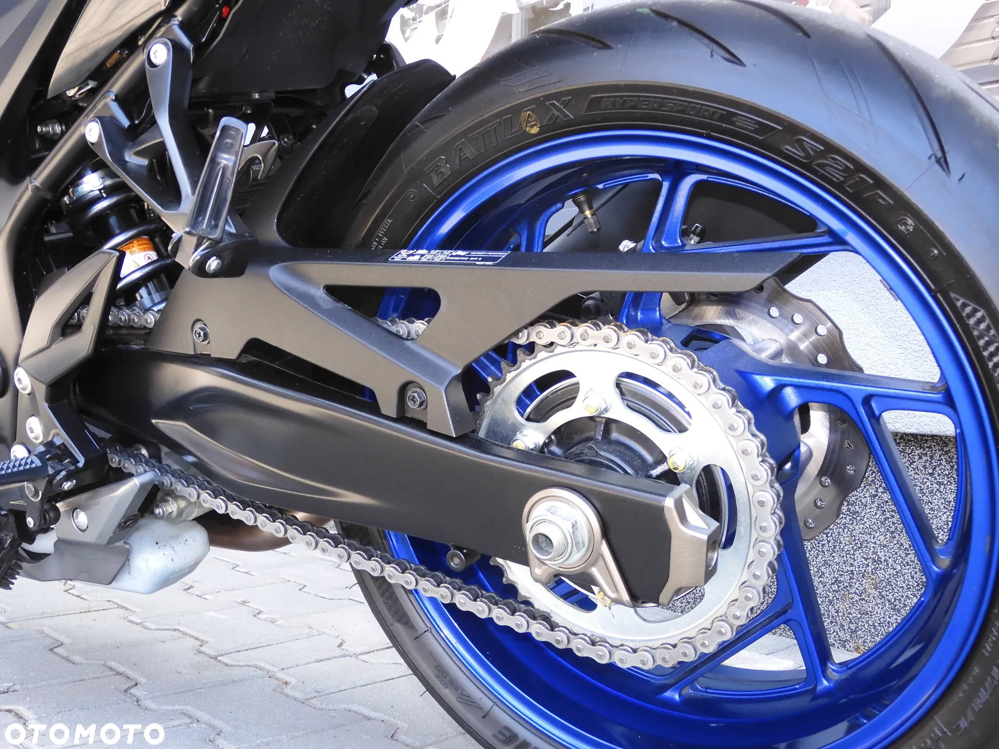 Suzuki GSX - 19