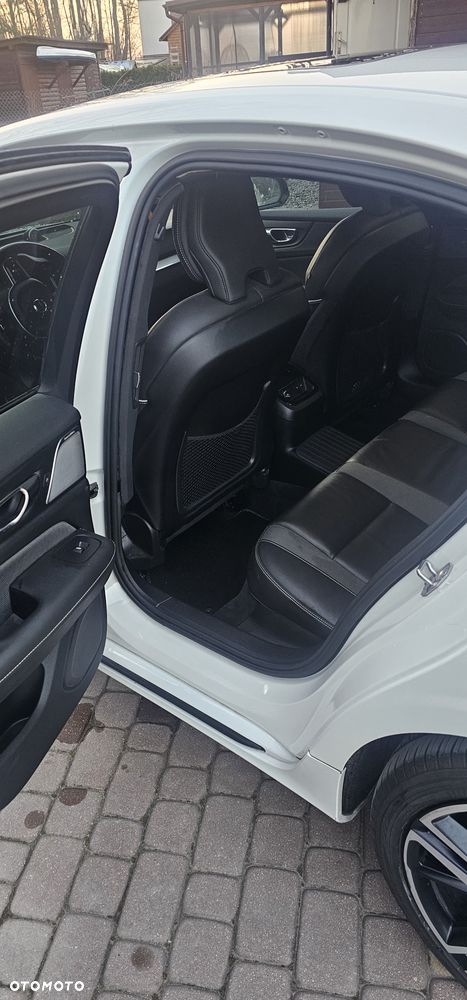 Volvo S60 T8 Twin Engine AWD Geartronic RDesign - 20