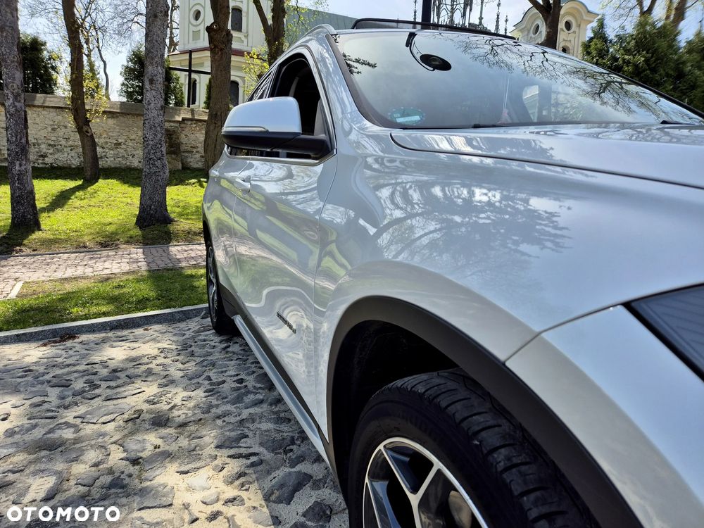 BMW X1 sDrive18d xLine - 27