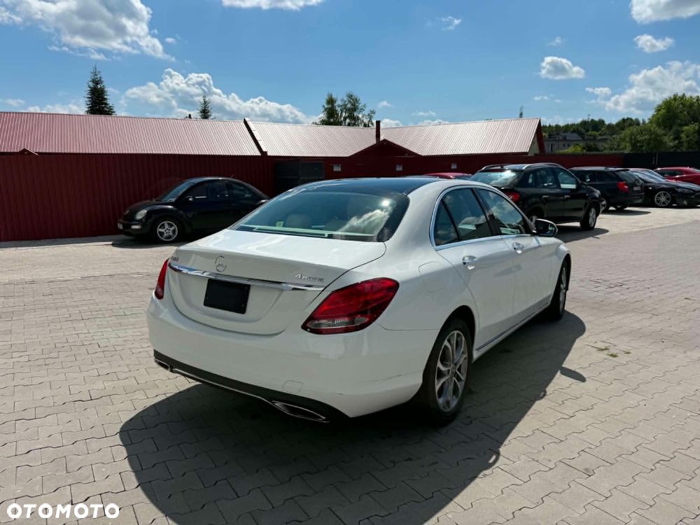 Mercedes-Benz Klasa C 300 4Matic 9G-TRONIC Edition 19 - 5