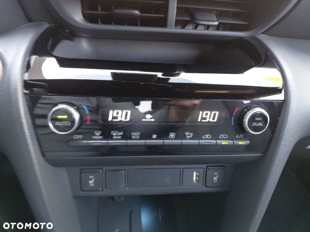 Toyota Yaris Cross Hybrid 1.5 Adventure - 15
