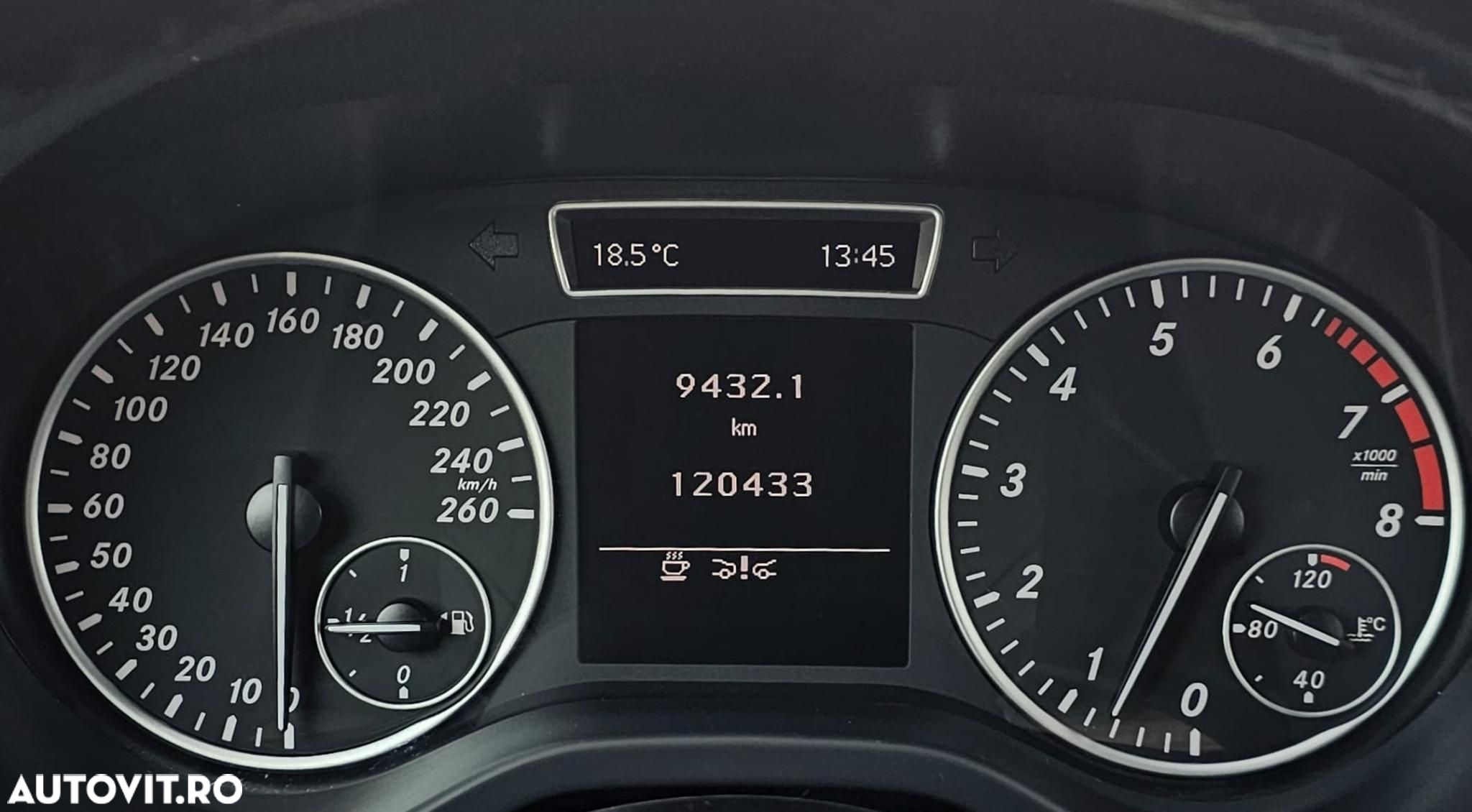 Mercedes-Benz A 180 BlueEFFICIENCY - 13