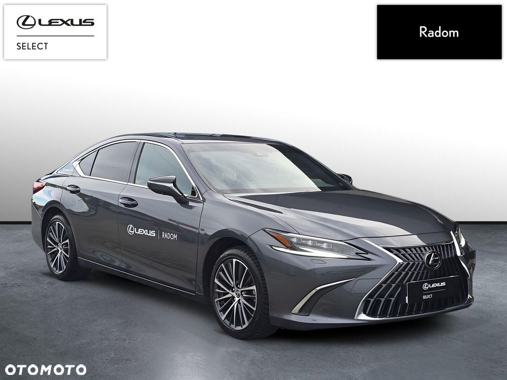 Lexus ES 2025