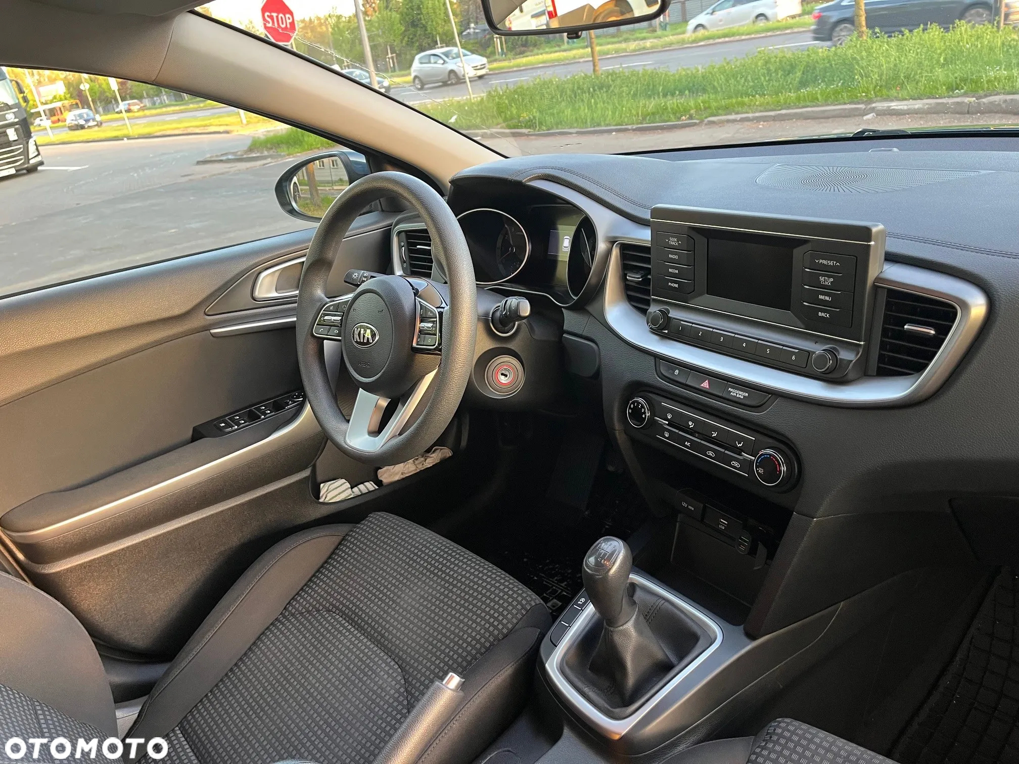 Kia Ceed 1.0 T-GDI S - 29