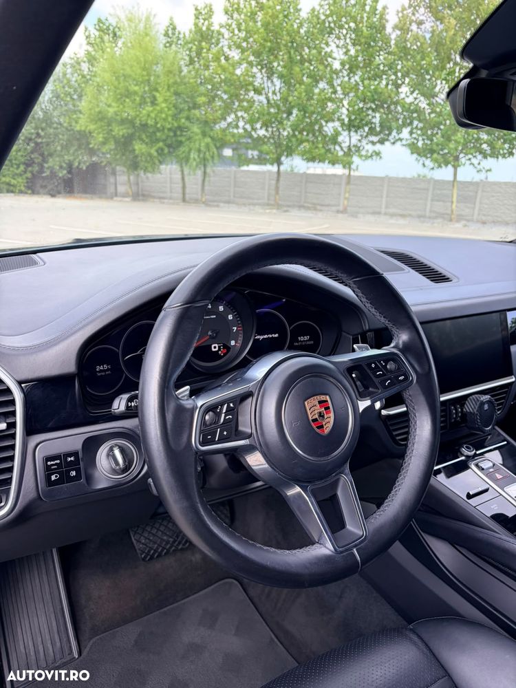 Porsche Cayenne Standard - 6