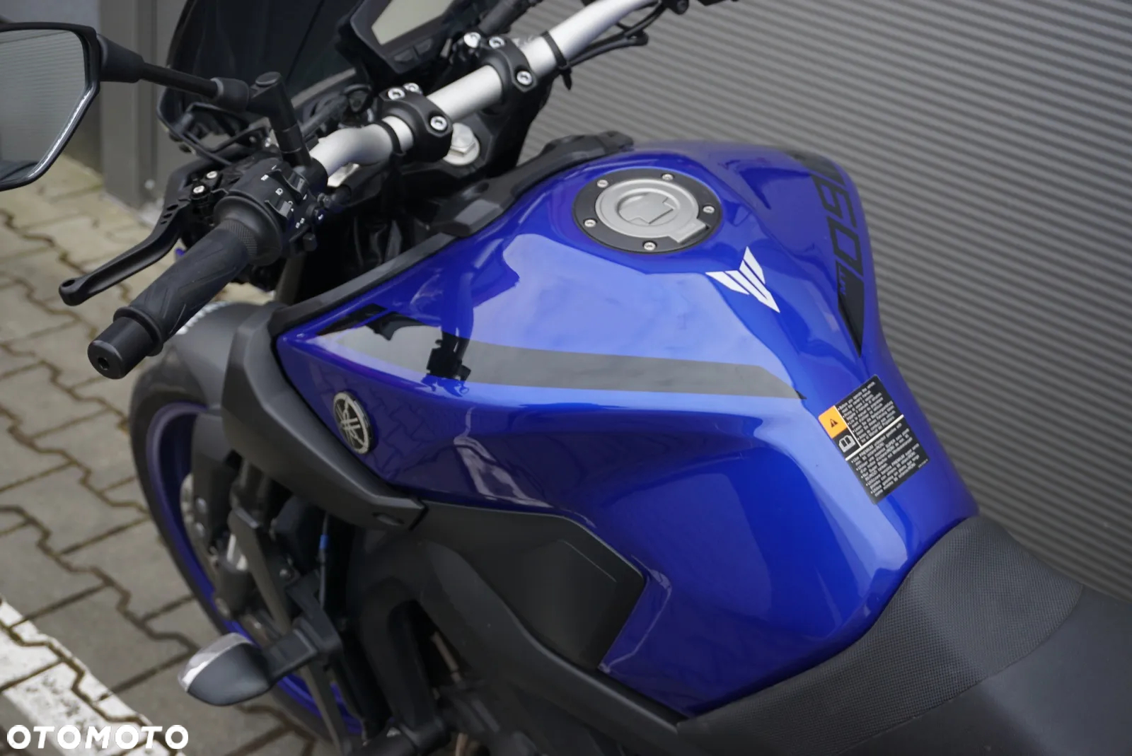 Yamaha MT - 16
