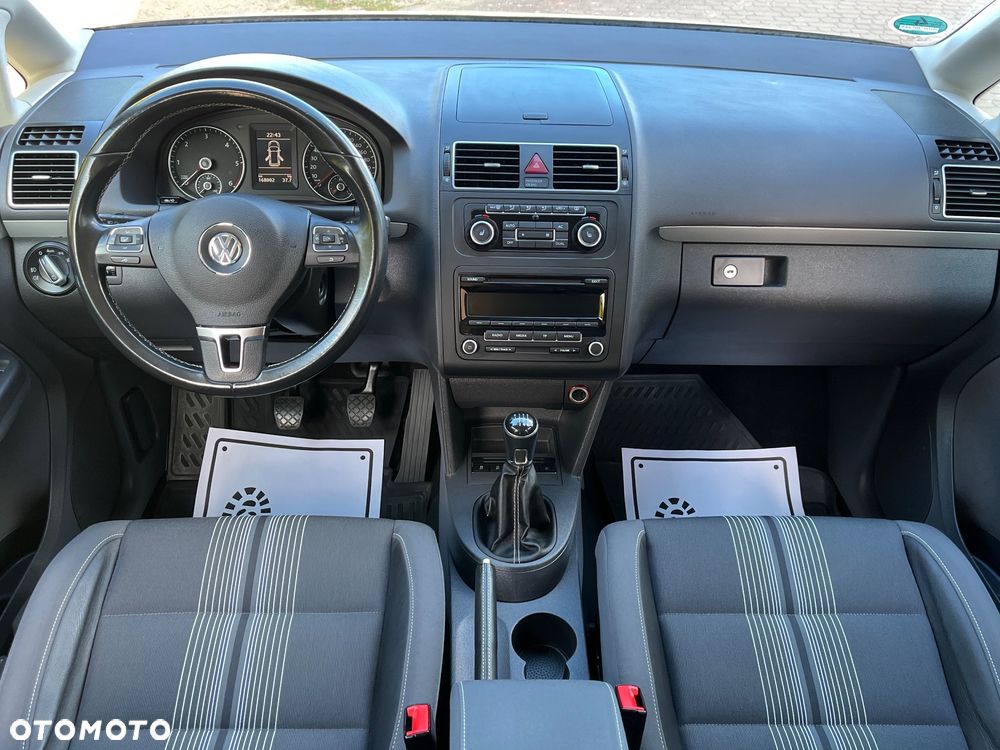 Volkswagen Touran - 29