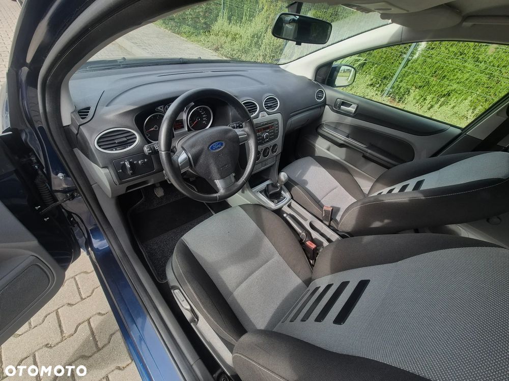 Ford Focus 1.8 Titanium - 22