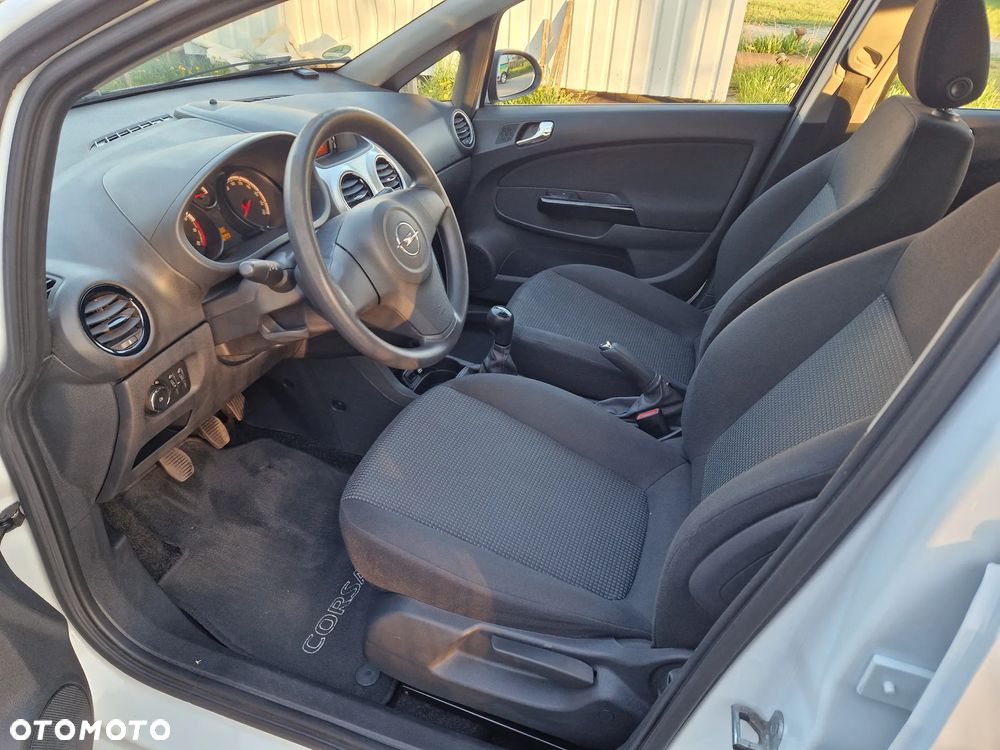 Opel Corsa 1.2 16V Enjoy - 10
