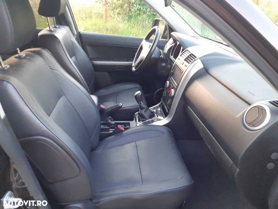 Suzuki Grand Vitara 1.9 DDiS Comfort DPF Limited - 2