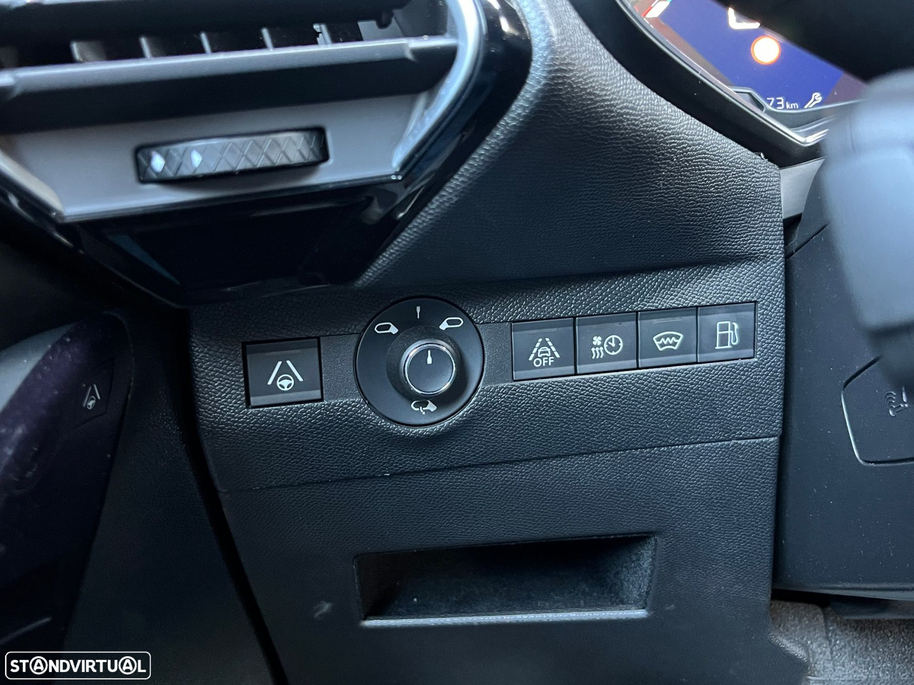 DS DS7 Crossback - 23
