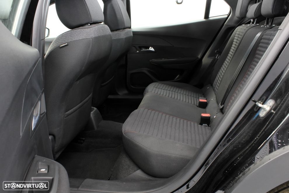 Peugeot 2008 1.2 PureTech Active Pack - 24