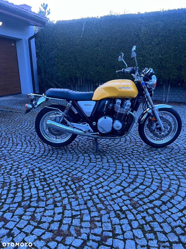 Honda CB - 3