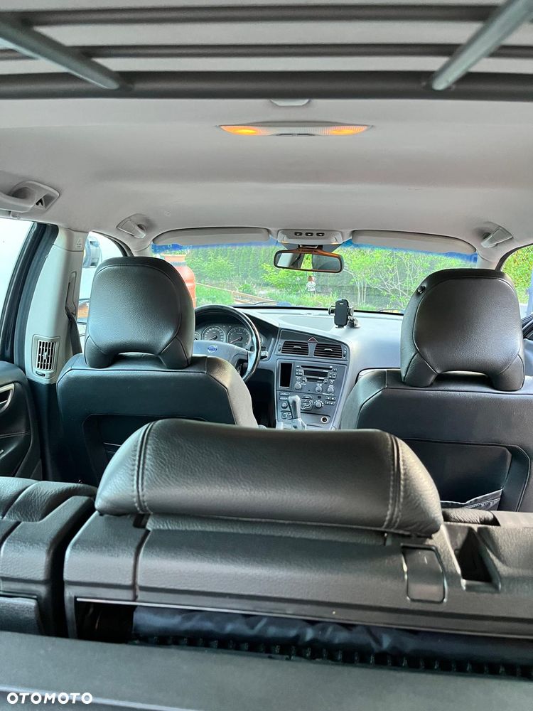 Volvo V70 2.4 - 6