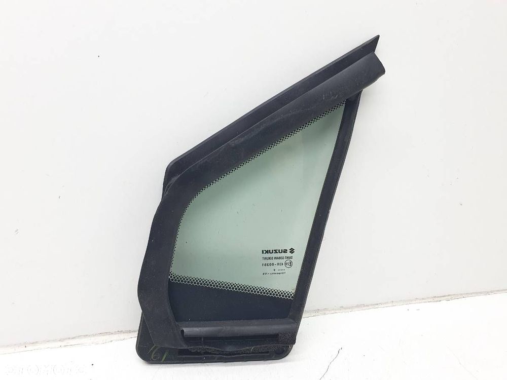 SZYBA PRAWA PRZÓD MAŁA KAROSERYJNA TRÓJKĄT SUZUKI SX4 S-CROSS 84614-61M00 - 3