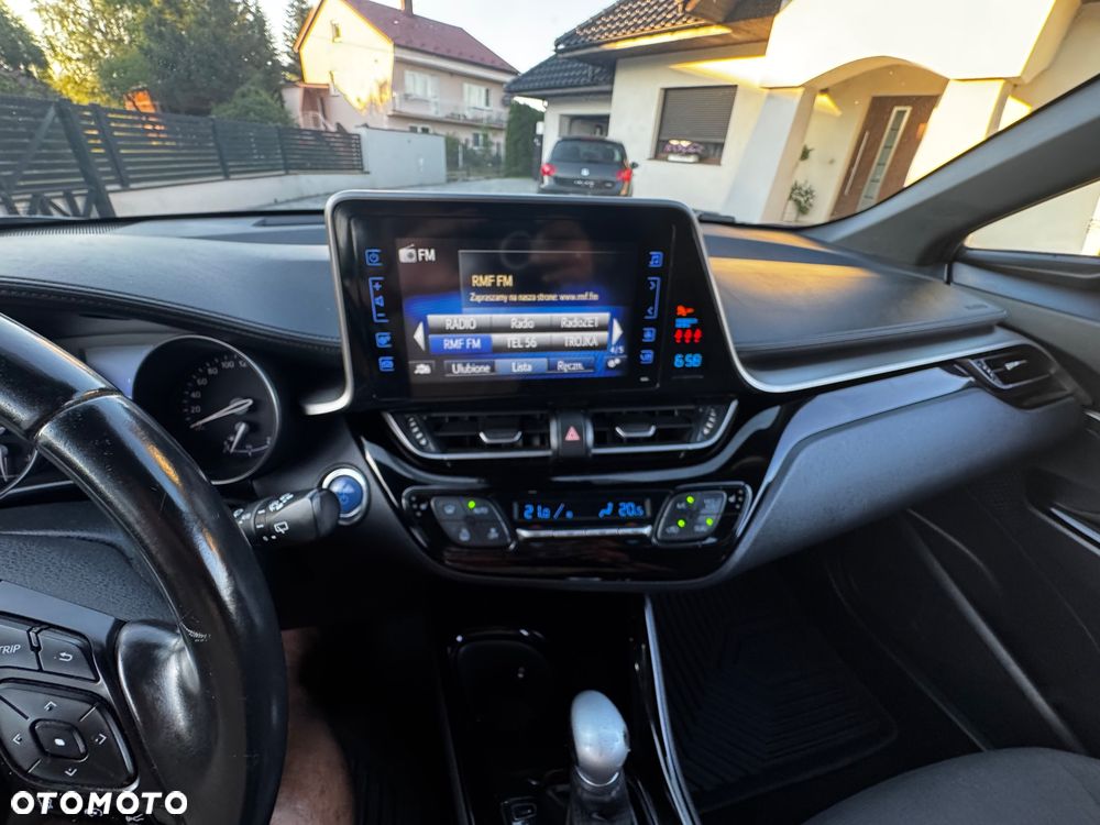 Toyota C-HR Style Selection - 13